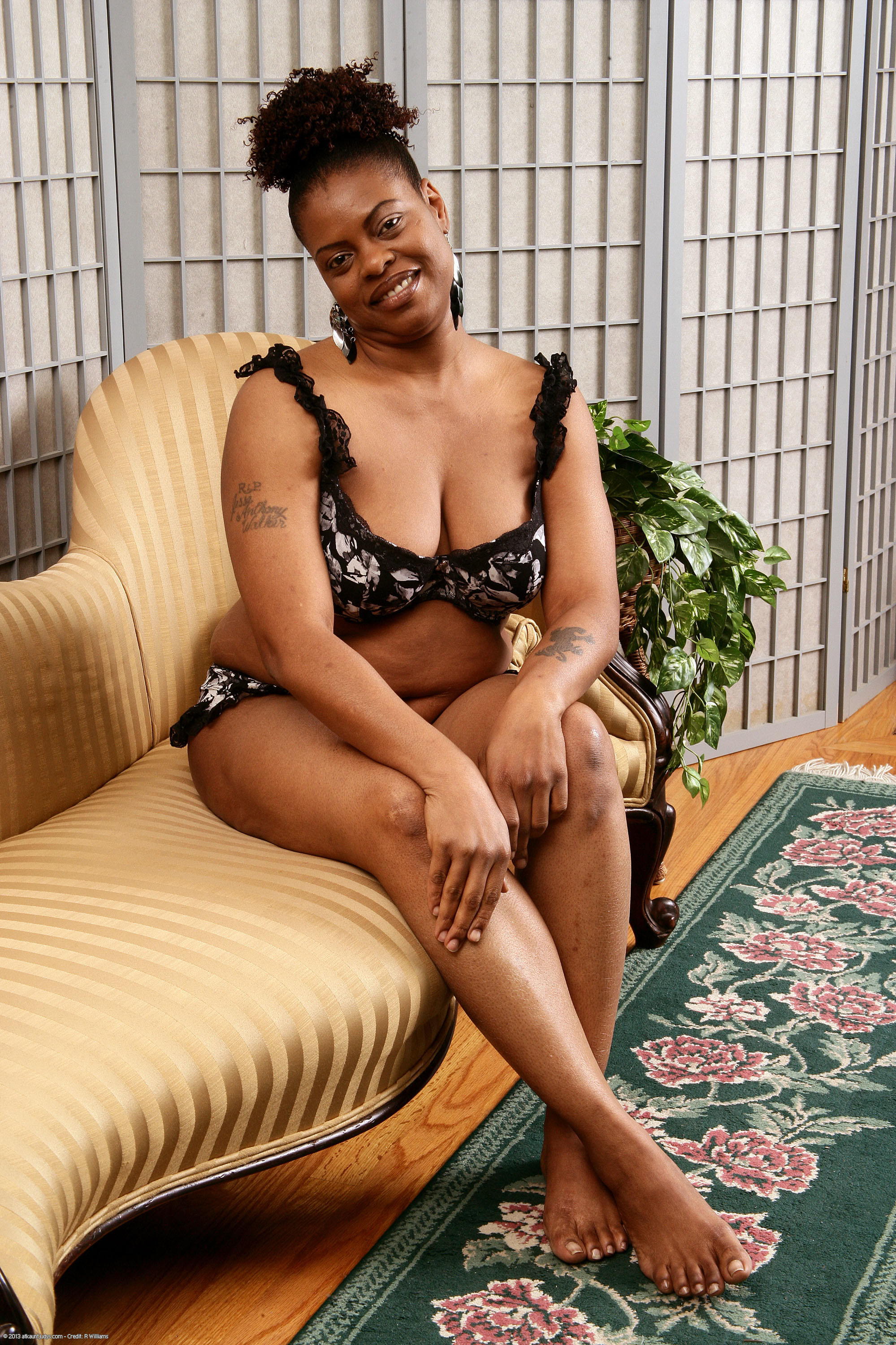 1999px x 3000px - Bbw Mature Ebony Porn Image 290711