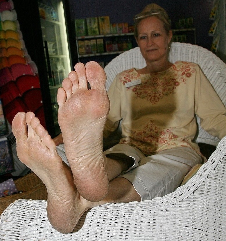 Mature Woman Foot Fetish