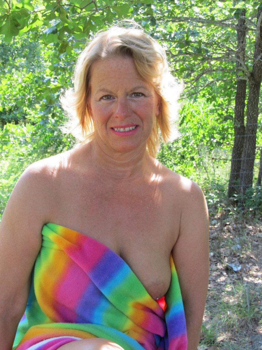Mature Adult Milf Naked Wives