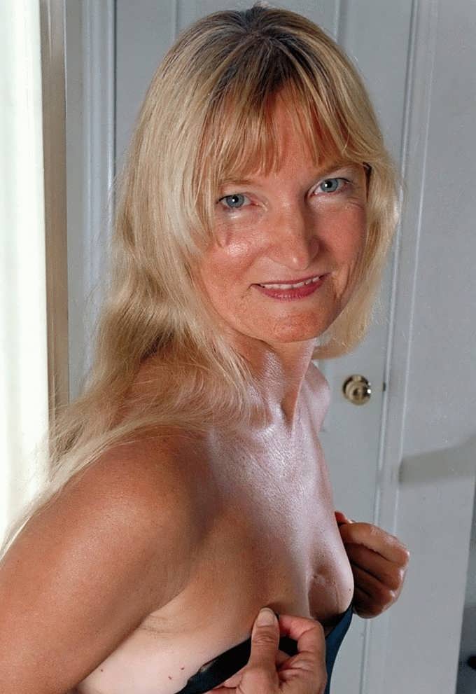 Nude Women Over 50 Masterbating