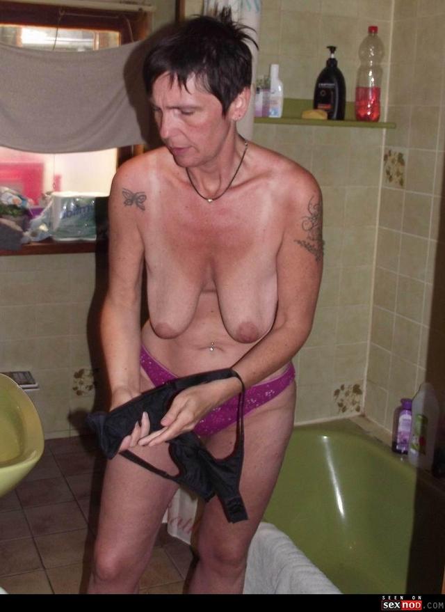 amateur older moms amateur mature mom fat all shaved shower bath extreme wmimg shaving floppy