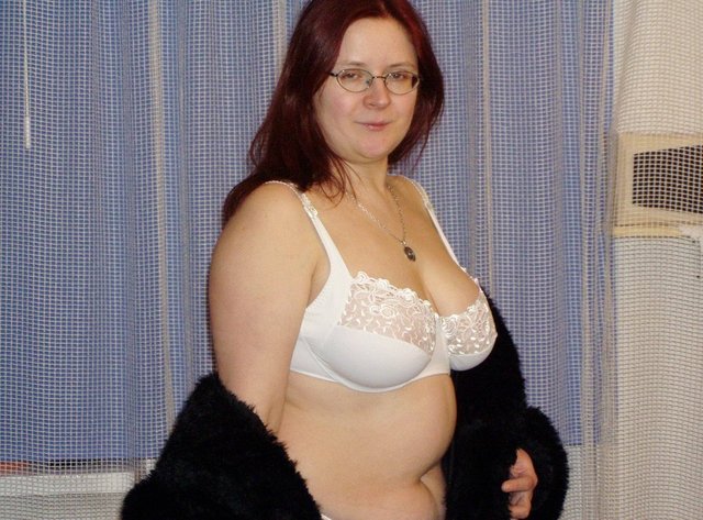 bbw fat mom sex nude galleries girl fat plumper lingerie chesty