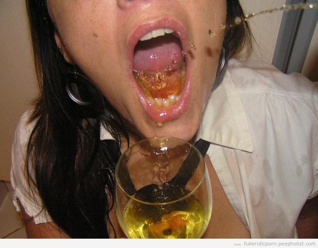 golden shower porn piss sexy shower mouth pee golden watersports drinking