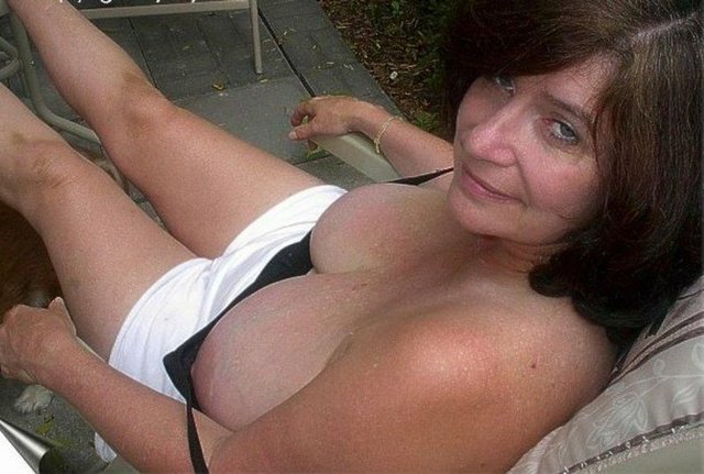 hot mature moms mature mom galleries old home horny from moms escort next door