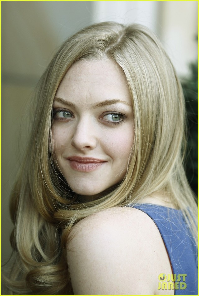 jennifer gold porn star photo gallery amanda seyfried linda lovelace