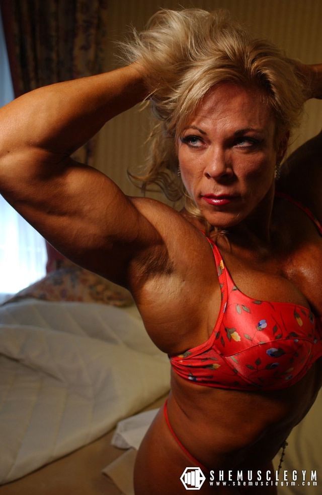 mature female porn mature porn female bodybuilder muscular wrestling bodybuild