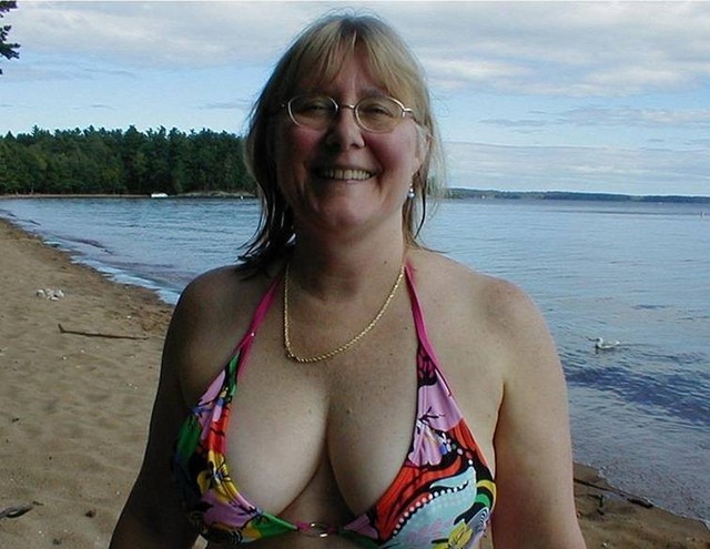 mature bikini porn pics mature porn bikini