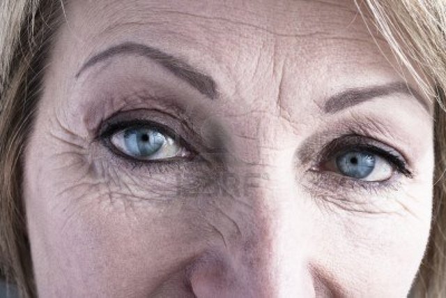 mature close up mature woman blue eyes photo close stefanolunardi