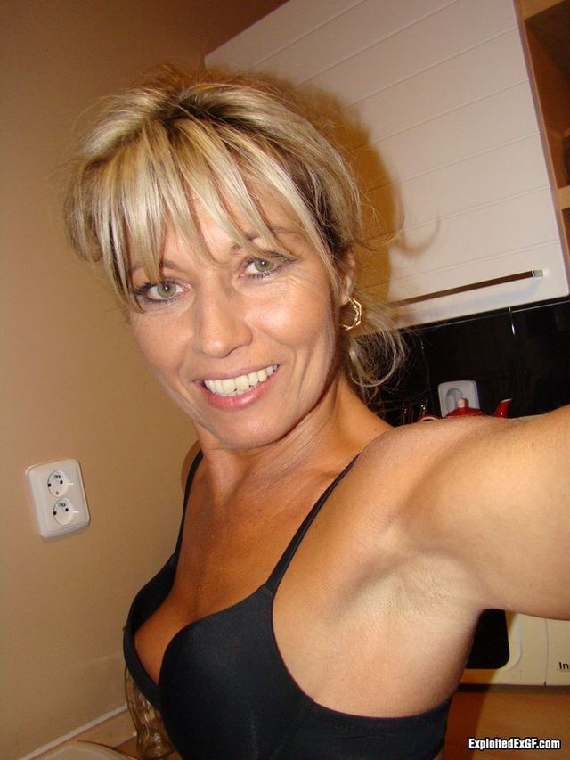 mature milf gallery mature milf self shot