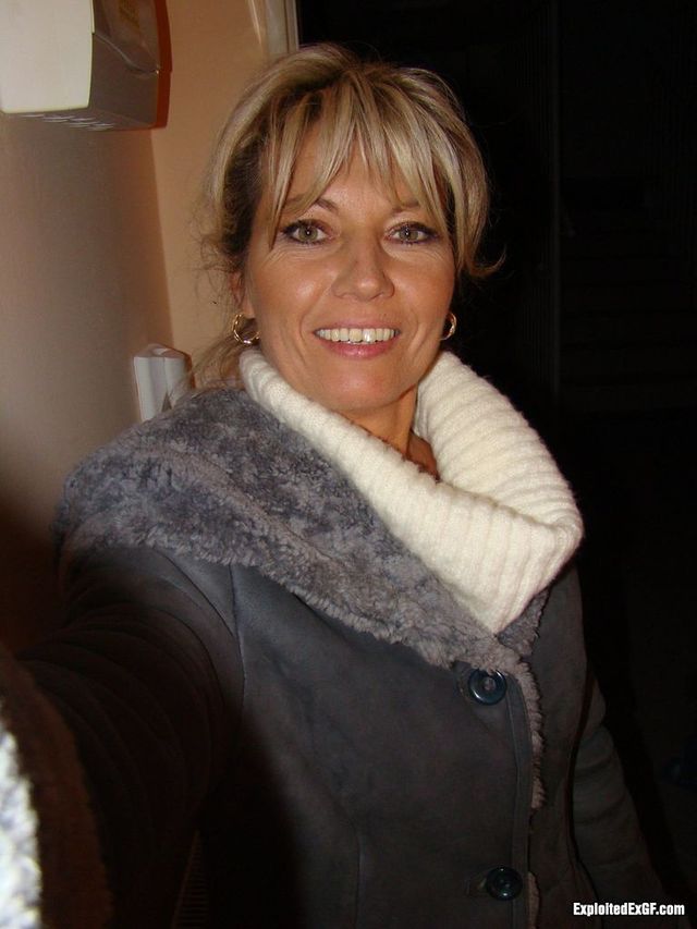 mature milf gallery mature milf self shot