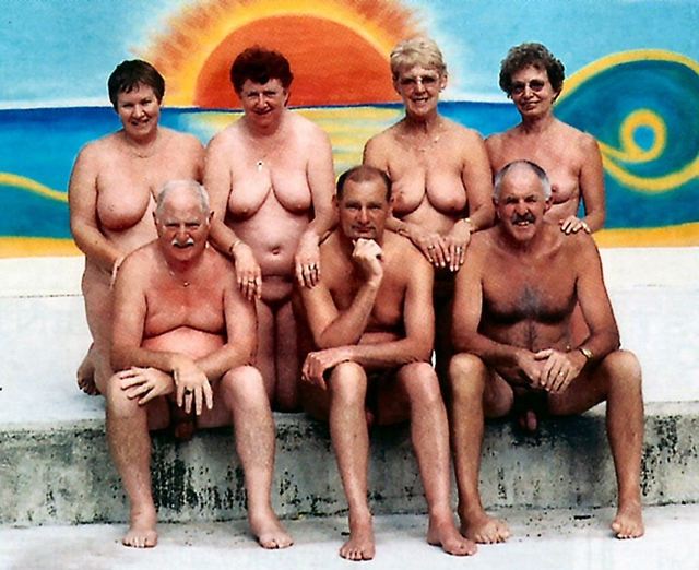 mature nudist pic mature group naturist nudist
