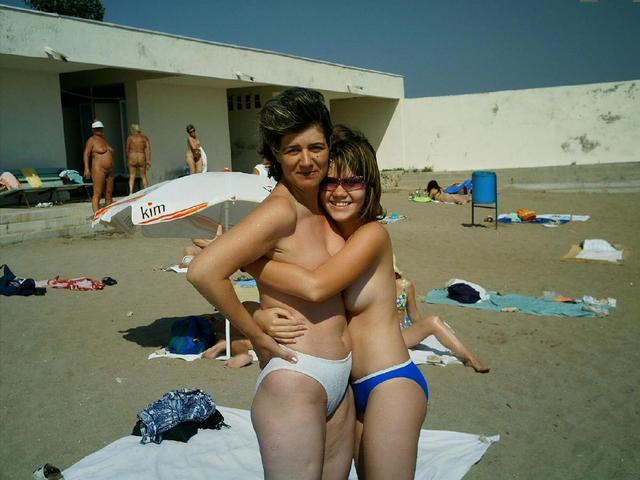 mature women nudist mature woman teen beach sexy daughter topless sweet nudist mummy