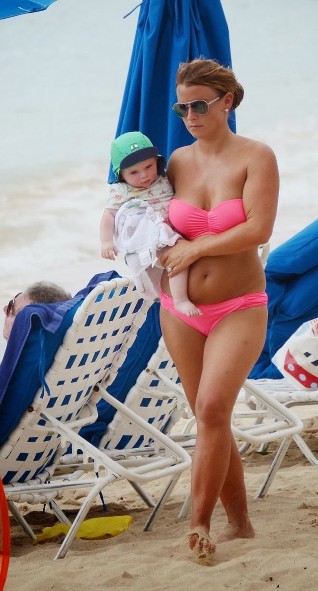 mom bikini life style wag island coleen rooney