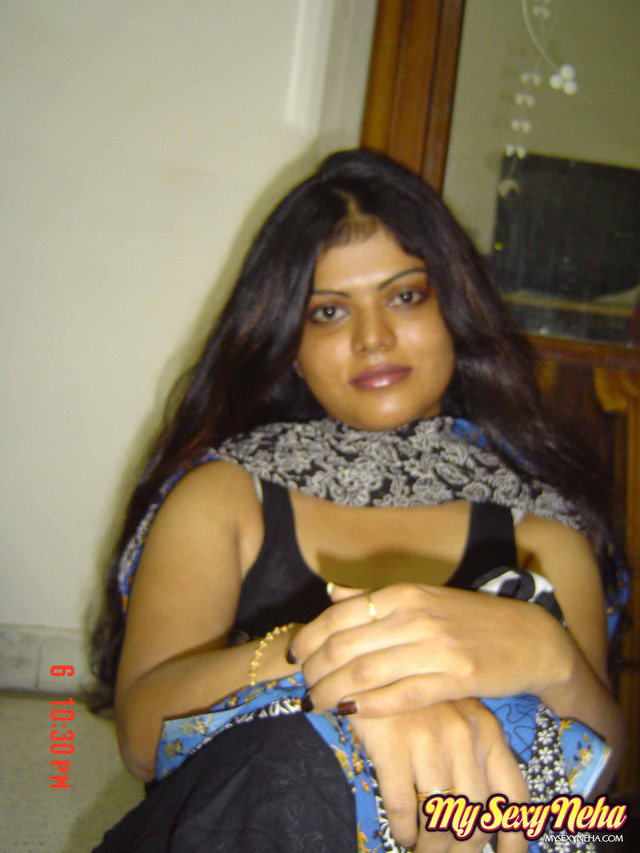 nude housewife photos pic sexy housewife mysexyneha neha bangalore