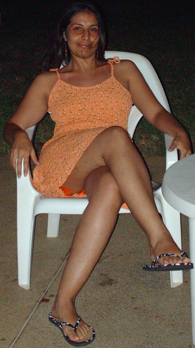 feet mature best legs feet desi aunty sofa blogspot auntyfeetss drujvvjio bwxhsf aaaaaaaab ghx legyb