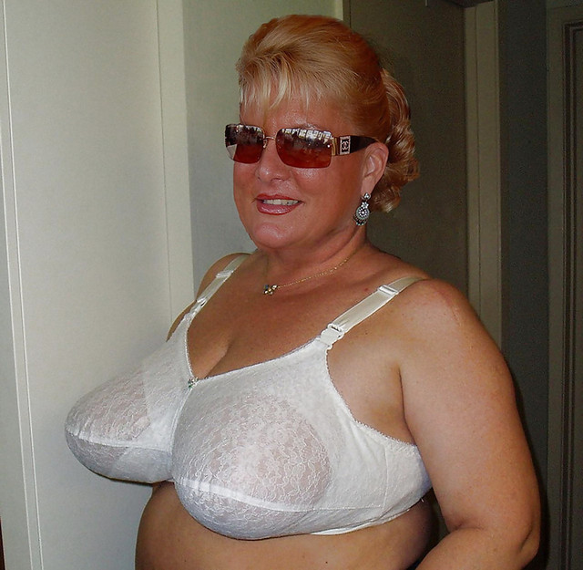 mature bra mature bbw hot bra