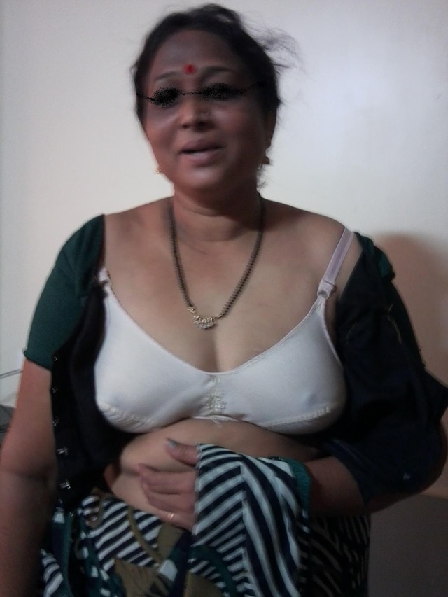 Mature Desi 91