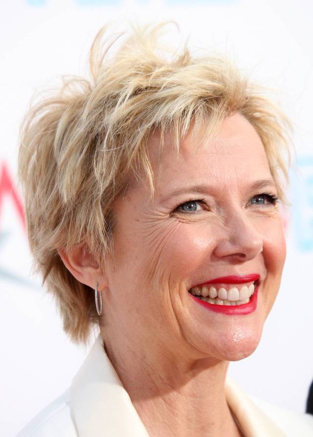 photos of mature women celebrity category annette bening hairstyles