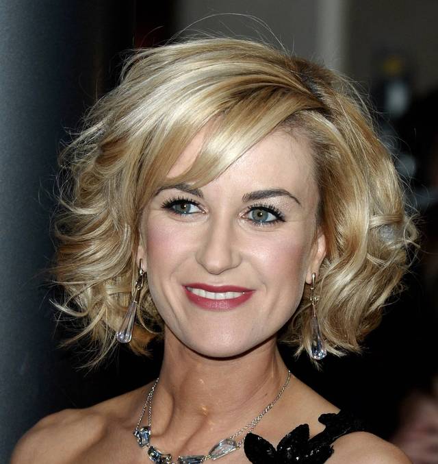 pics of older women short hair older women wavy hairstyles