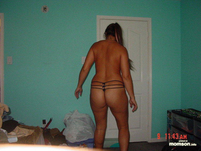 porn pics of sexy moms nude mom ass mother sexy thong butt showign