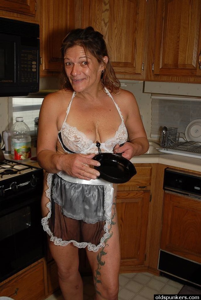 shaved mature mature pics galleries granny kitchen showing off shaved vagina tattoos ivee