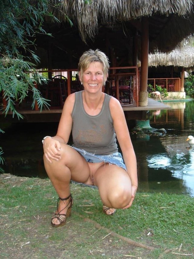 skinny mature porn pics mature porn pictures galleries milf pic slutty skinny african style doggy