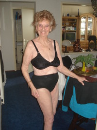 very old porn amateur porn this very old lady accepted pose all nude show photo