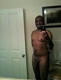 black naked mature pics black daddies nude daddy wood mature men photos videos