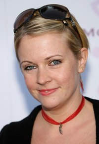 hot moms image attachments celebrity pictures melissa joan hart hollywood hot moms soiree black shorts shirt red