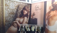 images hot moms cake curveny international lingerie expo