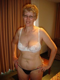 mature tits gallery 