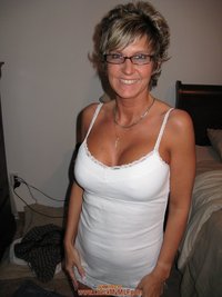 milf porn pussy pics pierced milf pussy housewife