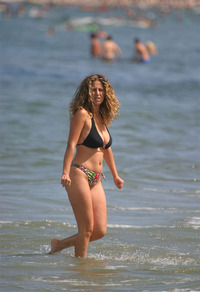 mom bikini pics amateur mother beach bikini