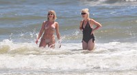 mom bikini pics spl original celebrity photo gallery julianne hough wore tiny bikini mom oak island