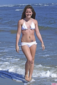 mom bikini jenelle teen mom bikini star evans struts skimpy photos