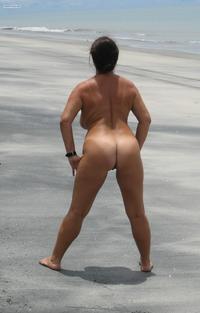 nude wife photos beach voyeur bigimages beachvoyeur show pic