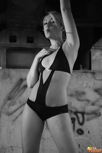 older black nude real peachez poses nude vintage black white sexy spread