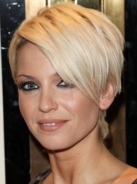 photos sexy older women short hairstyles women over sexy layers pictures hair cuts older age style