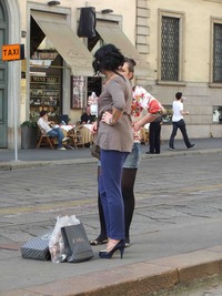 mature high heels style milan summer street fashion