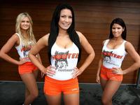 mature hooters adrielbooker hooters girls australia breastaurants like degrading women