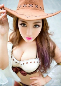 sweet mature miss fortune cosplay